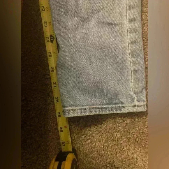 Kut from the Kloth Skinny Jeans Distressed Light Wash - Picture 11 of 14